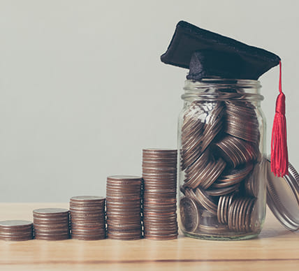 coin graph with grad cap